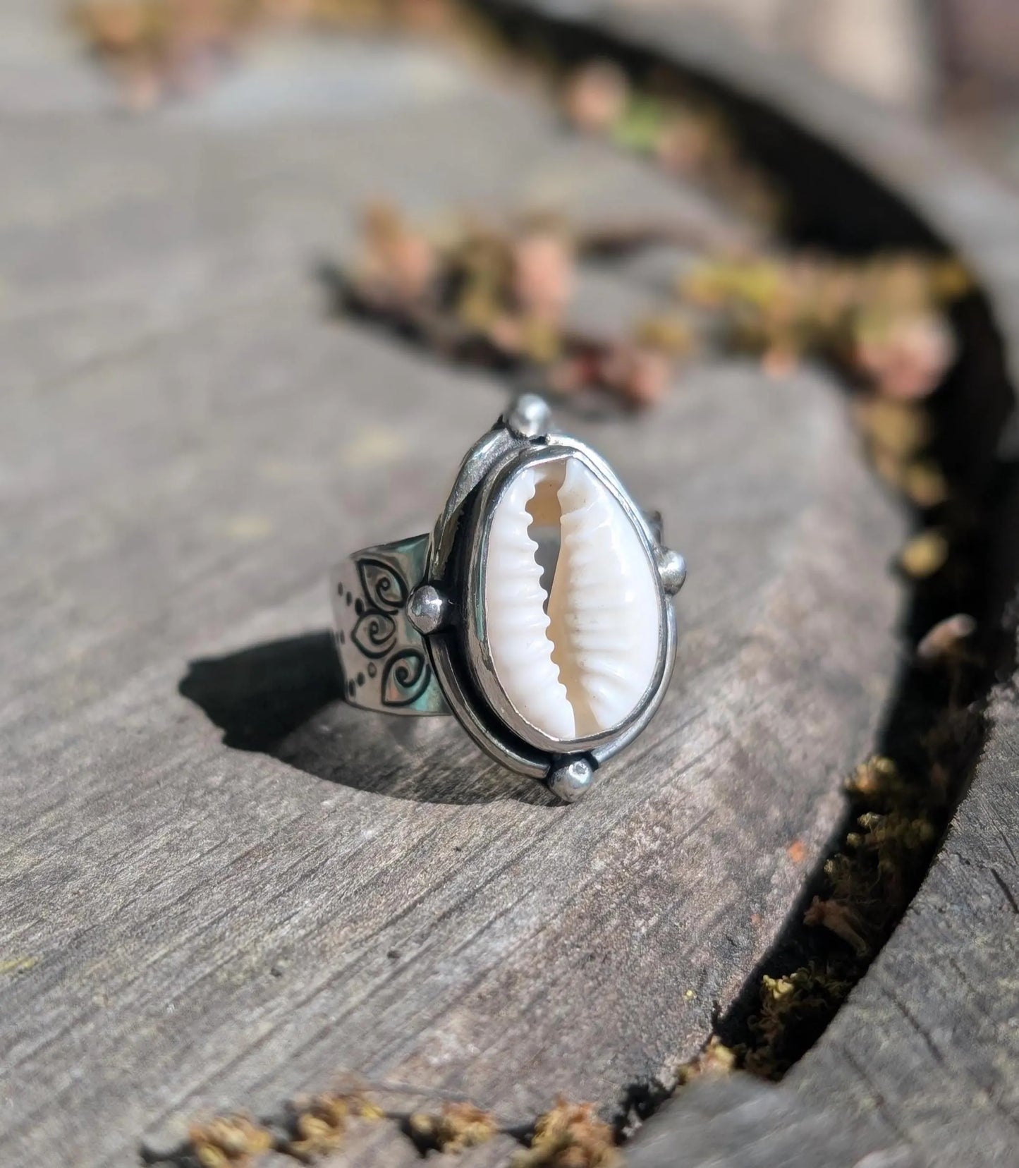 Cowrie Bombshell