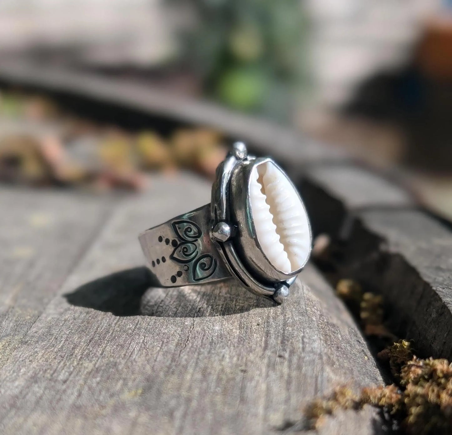 Cowrie Bombshell