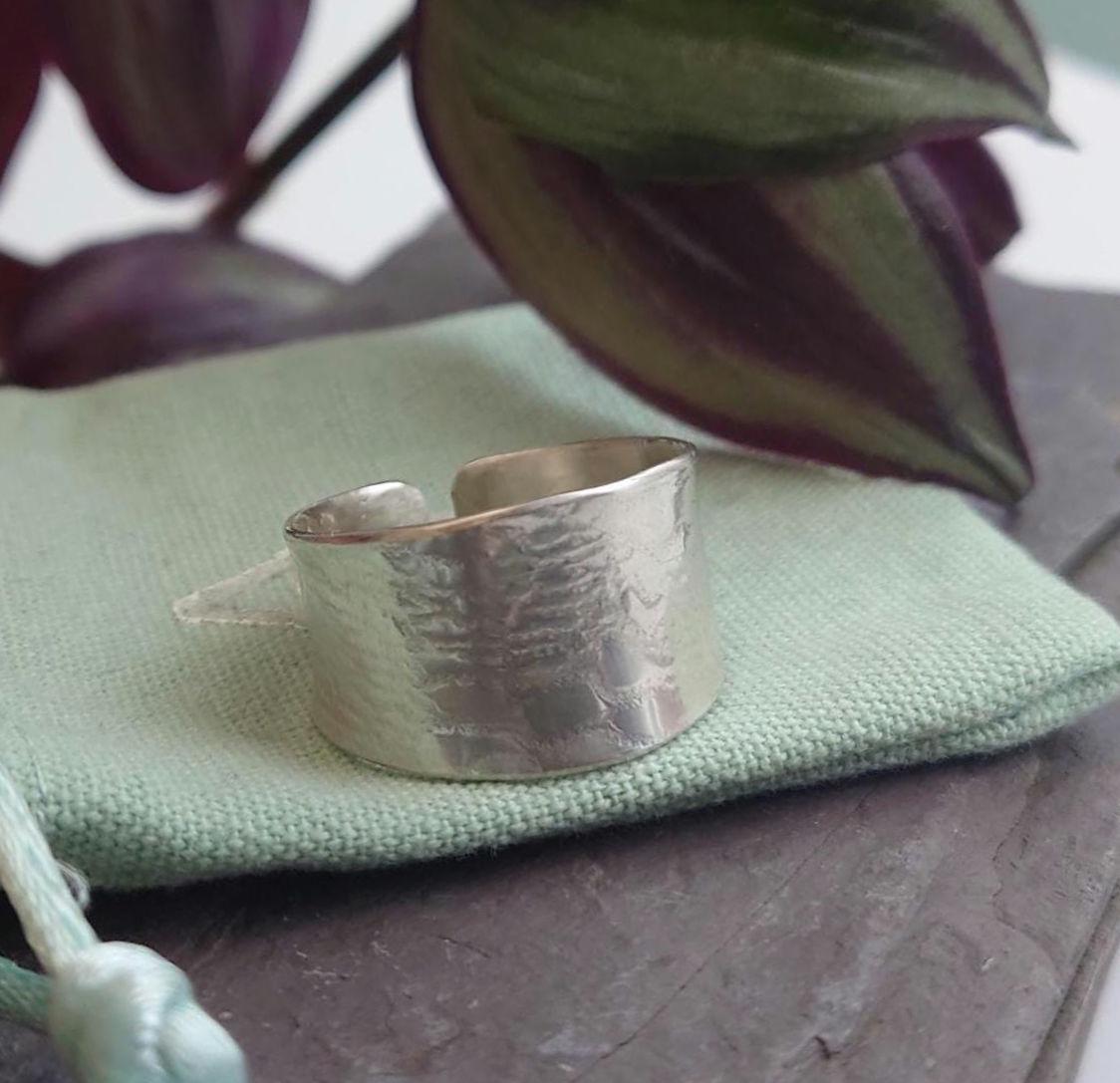 Lacey Chunk Adjustable Ring